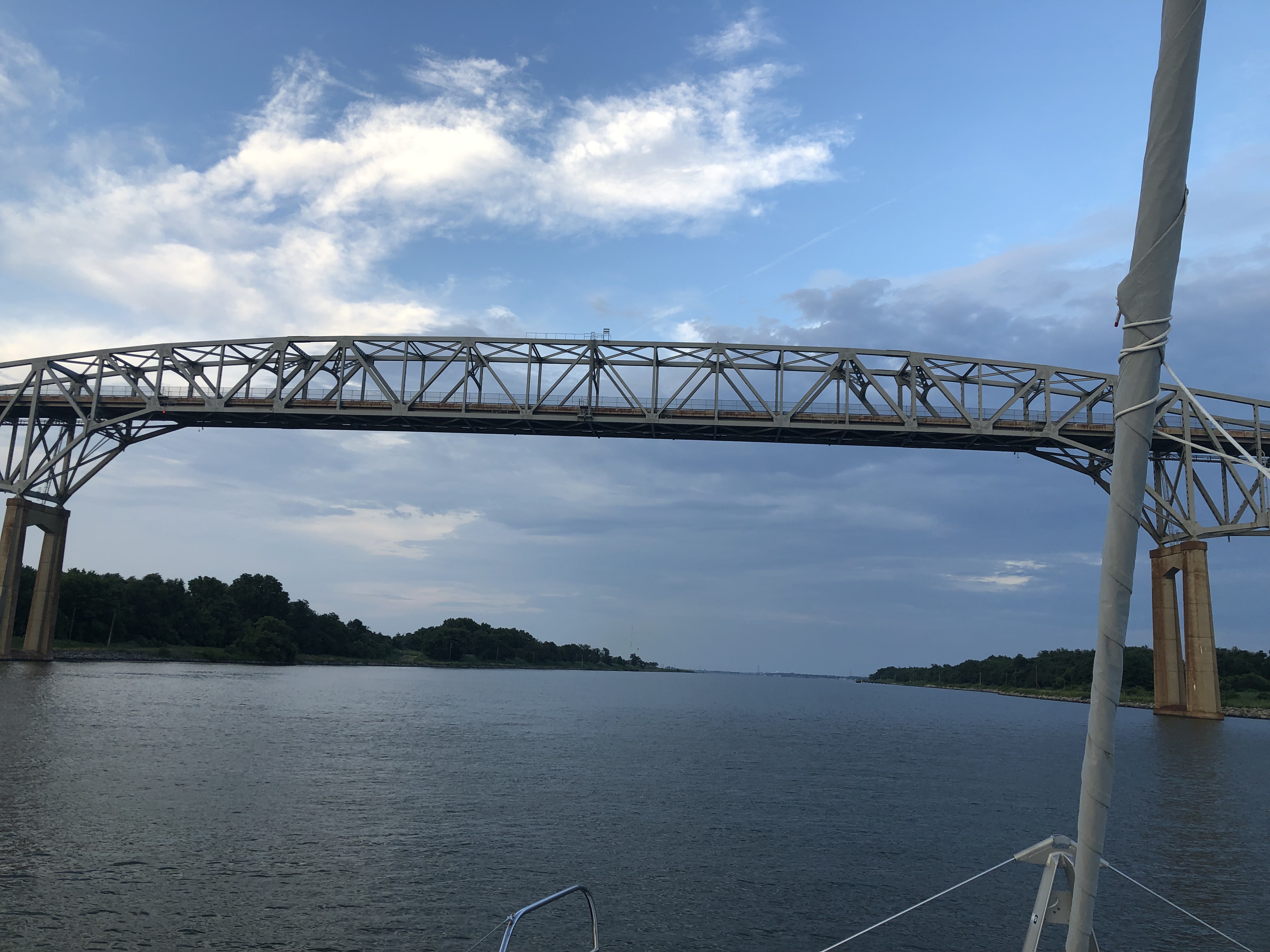 Leaving the C &amp; D canal into Delaware Bay