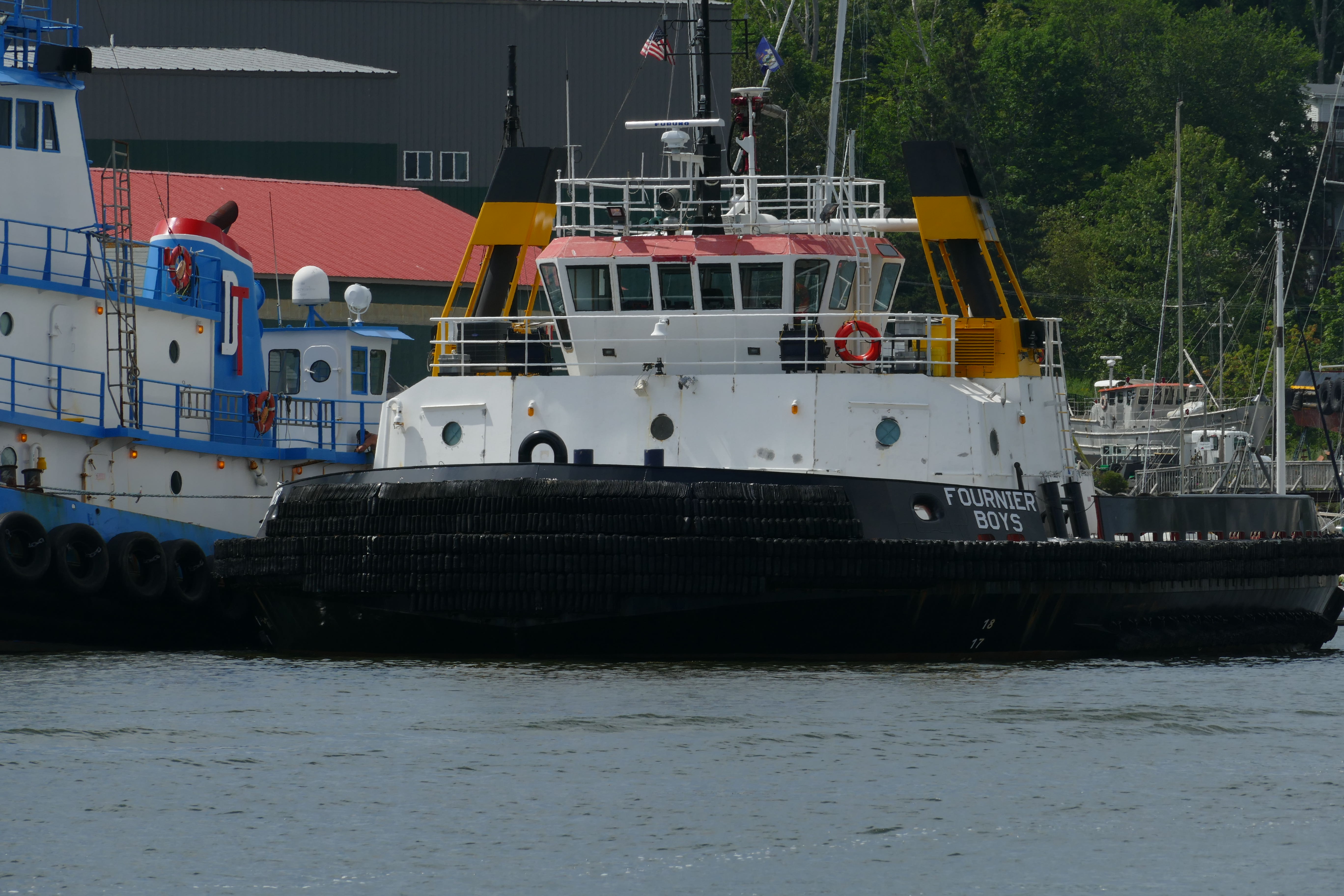 Double wide tugboat. We’ve never seen on of these before