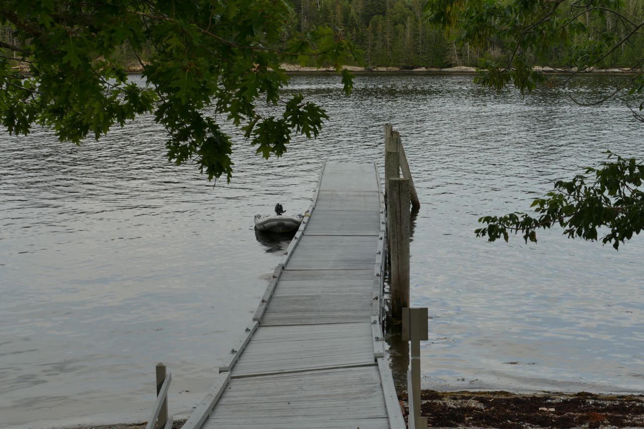 Dinghy dock at Holbrook Island